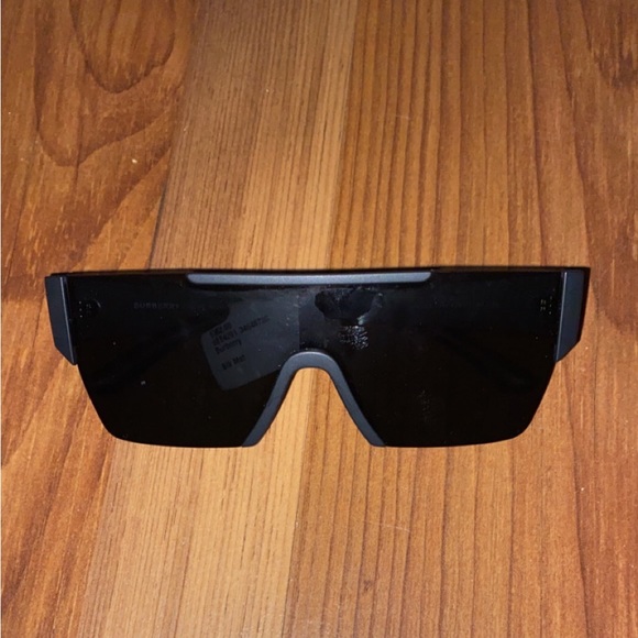 Burberry Glasses - Picture 1 of 3